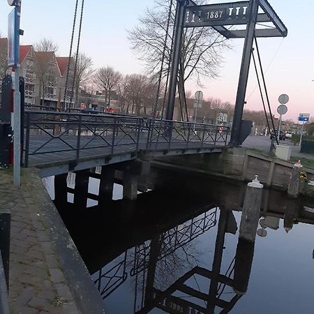 Lekkerwegbijleeuwen, 1 Minuut Naar Hartje Centrum Sneek Eksteriør billede